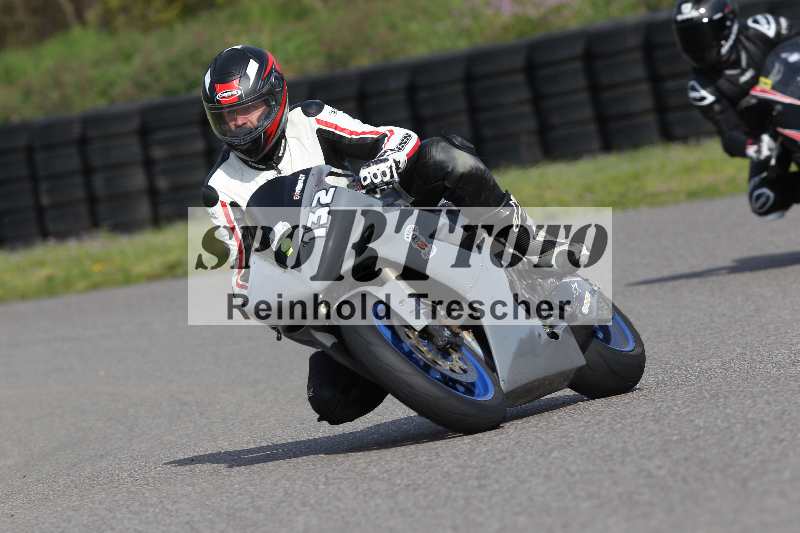 /Archiv-2023/06 10.04.2023 Moto Club Anneau du Rhin/Blanc-Novice/132